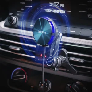 Product Image of the 바우아토 슈퍼쿨 차량용 쿨링 맥세이프 15W 고속 무선 충전 거치대