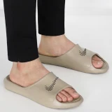 Product Image of the 나이키 VICTORI ONE 슬라이드 슬리퍼 실내화
